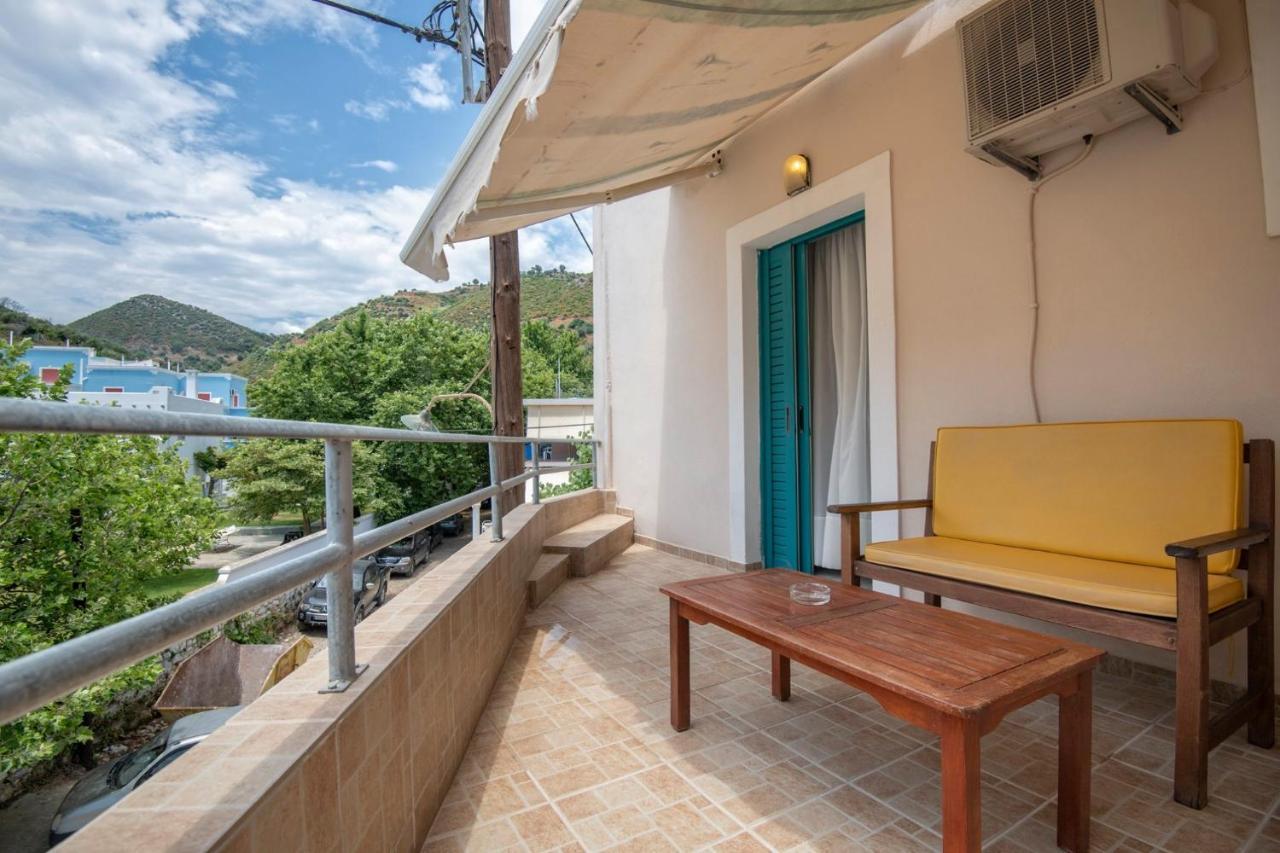 Puerto Seaside Rooms Akhladherí Eksteriør bilde