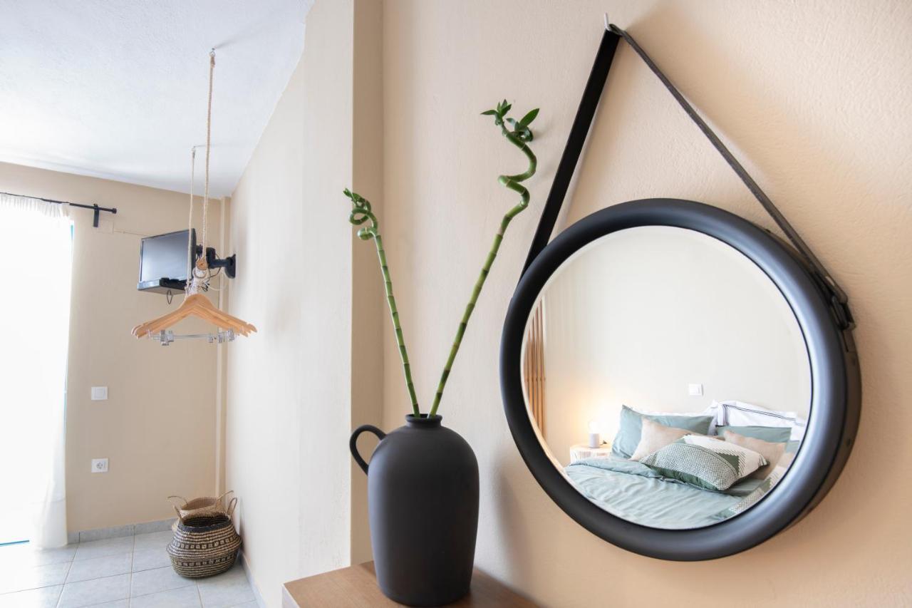 Puerto Seaside Rooms Akhladherí Eksteriør bilde