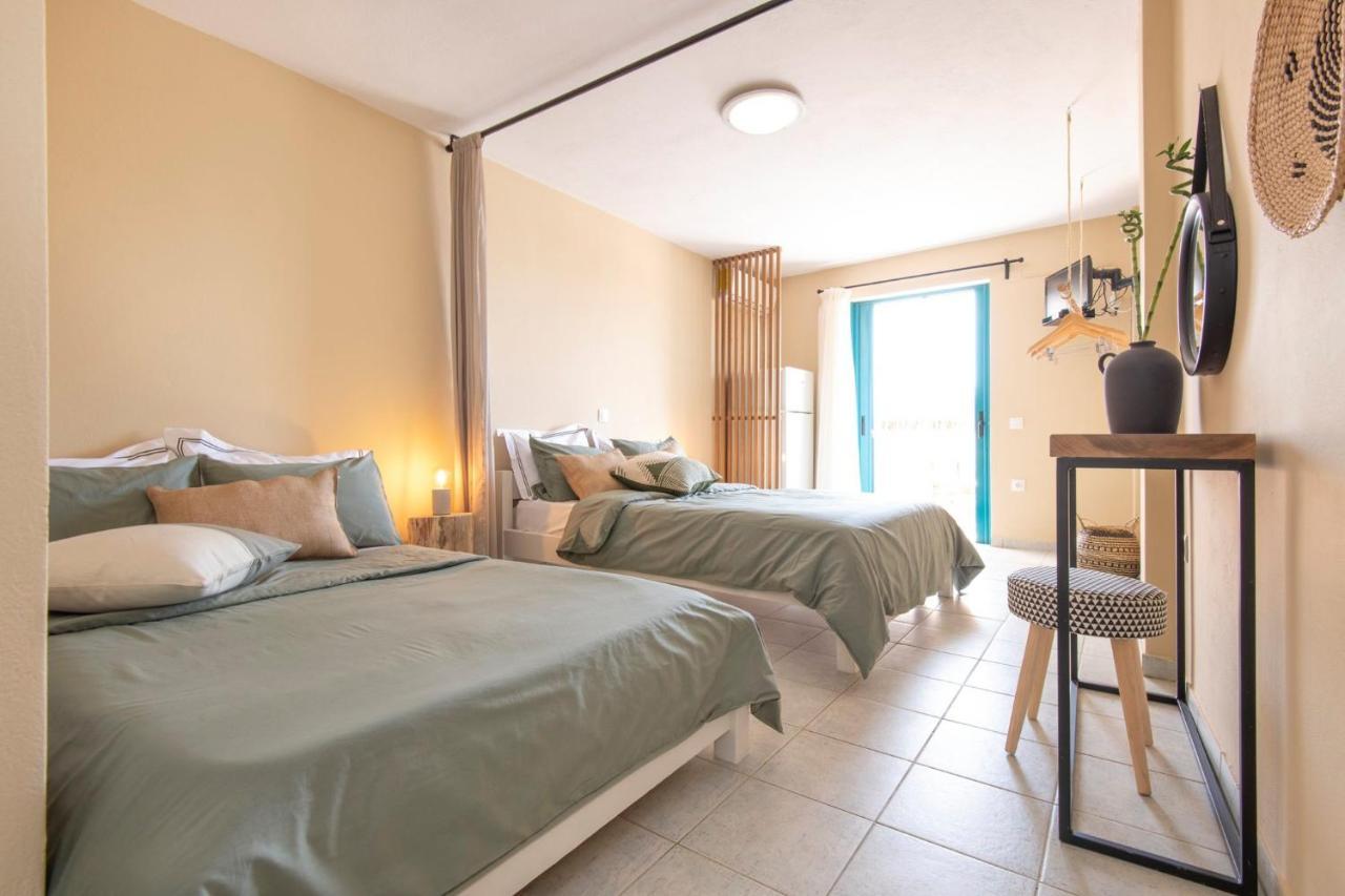 Puerto Seaside Rooms Akhladherí Eksteriør bilde